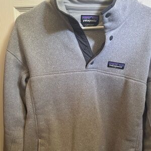 Patagonia Light Gray Fleece Pullover